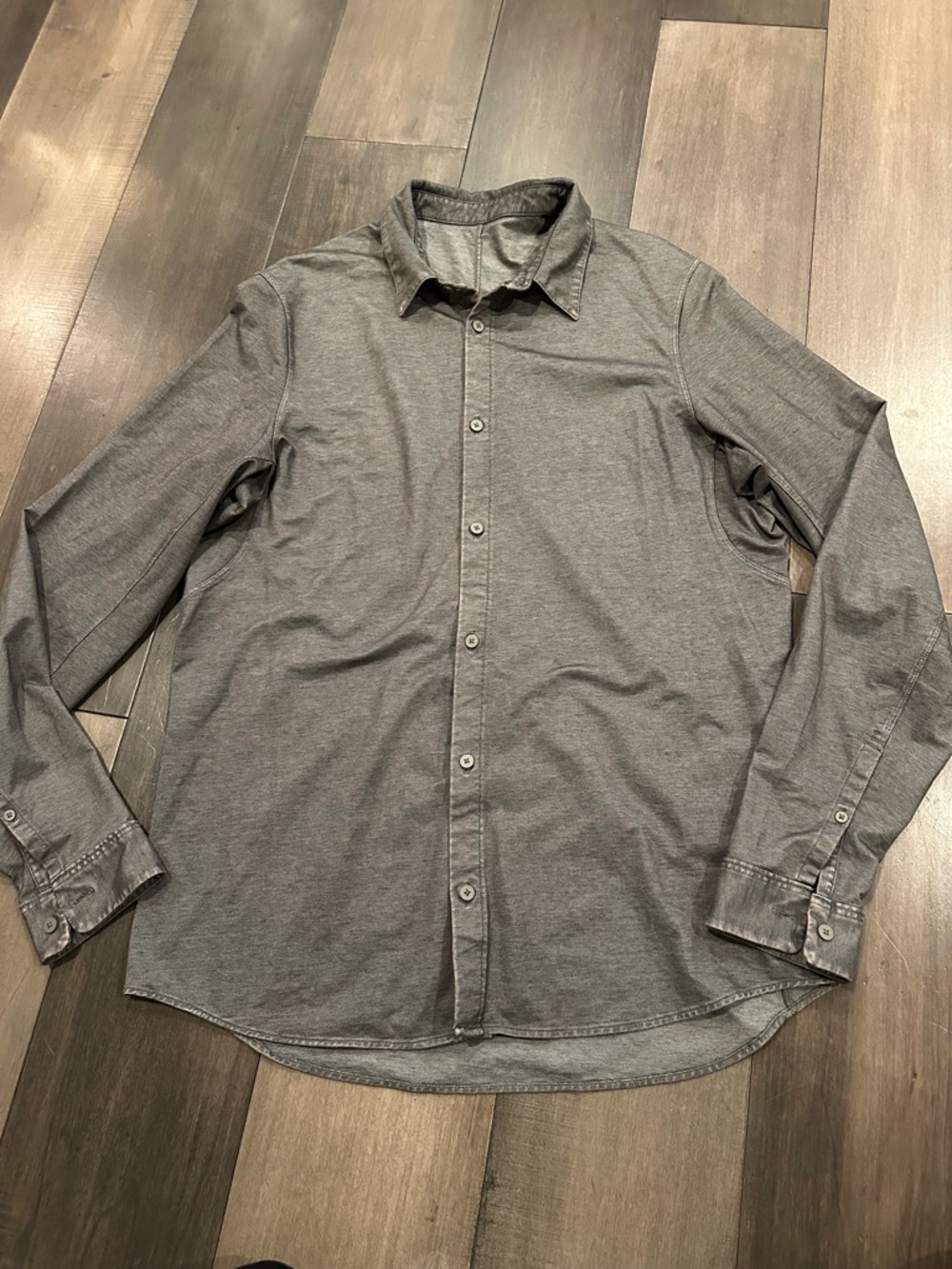 Lululemon Men's Classic Long-Sleeve Button-Up Shirt - Gray